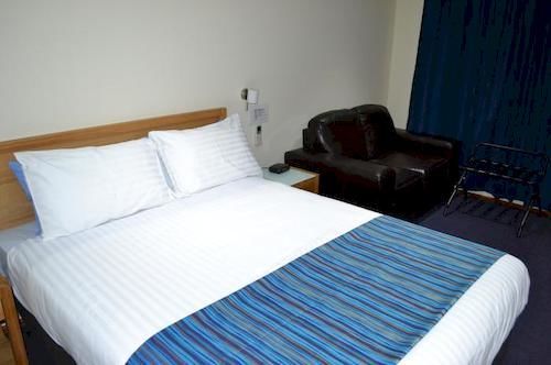 Denman Motor Inn Екстер'єр фото